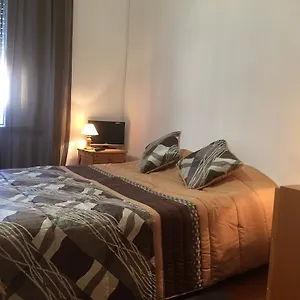 residencia-almirante.hotels-lisbon-portugal.com/
