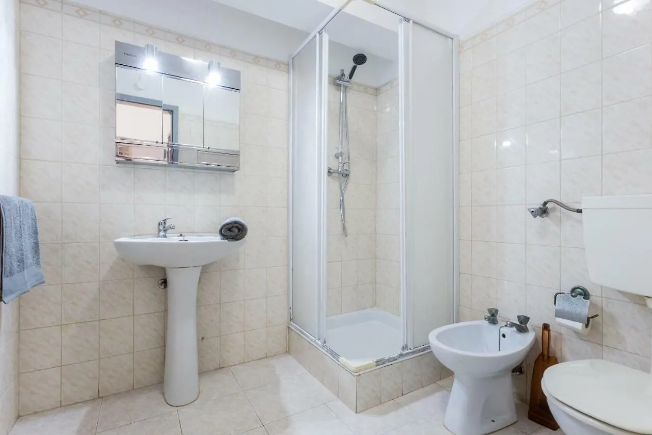 Safari Beach Guest House Lagos 0*,