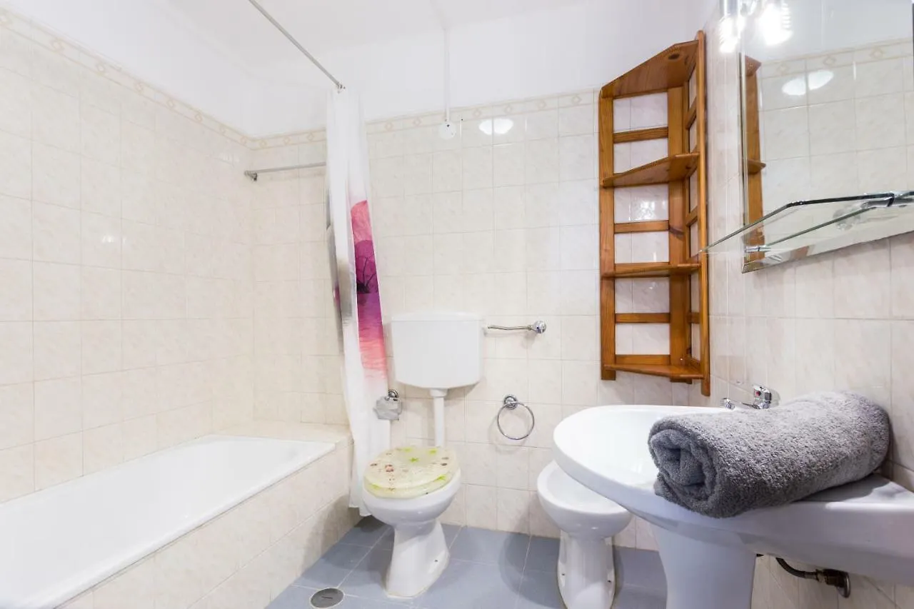 Safari Beach Guest House Lagos