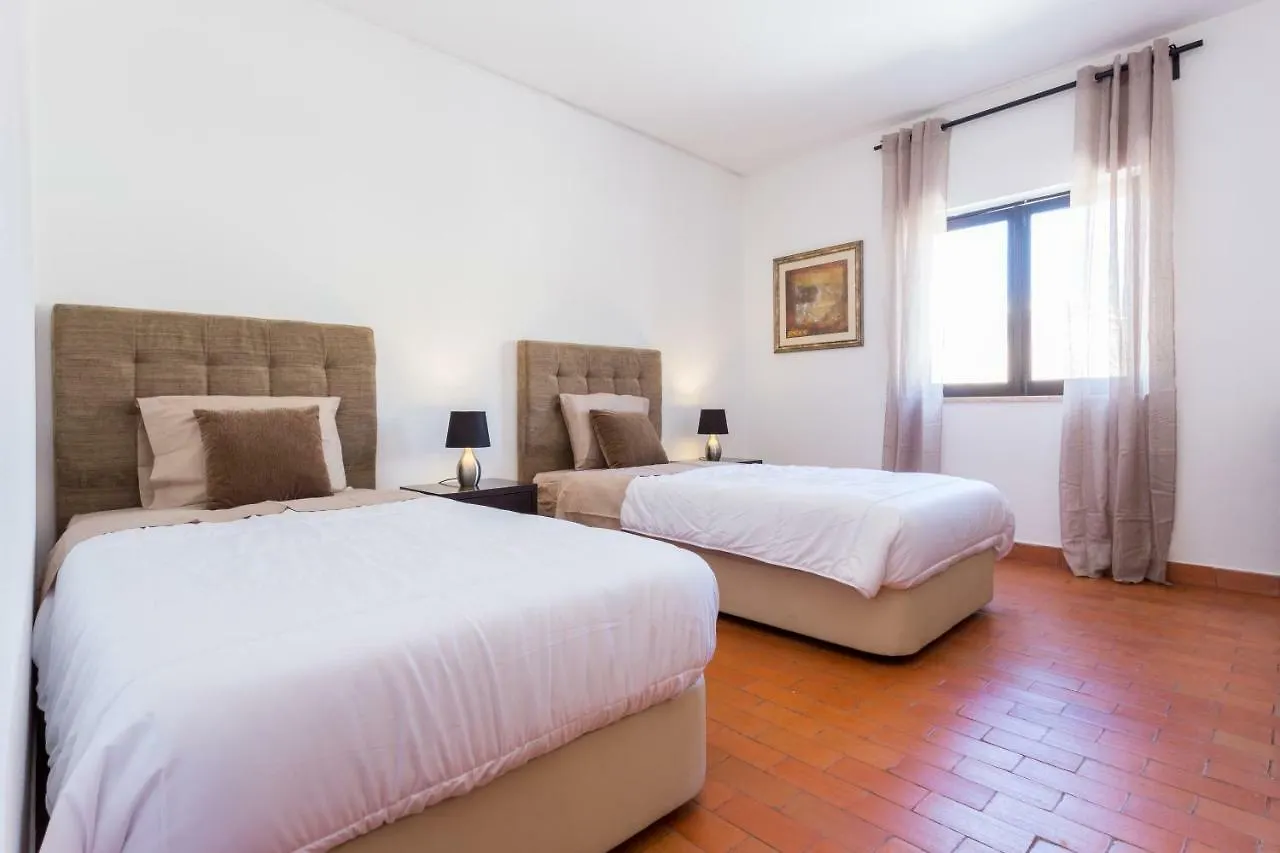 Safari Beach Guest House 라고스