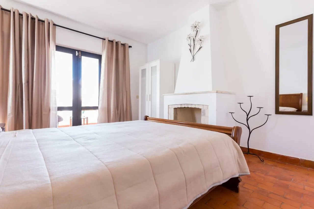 Safari Beach Guest House 라고스 0*,