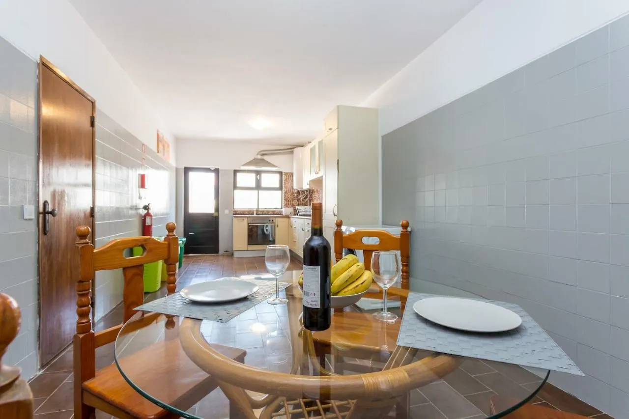 Safari Beach Guest House 라고스